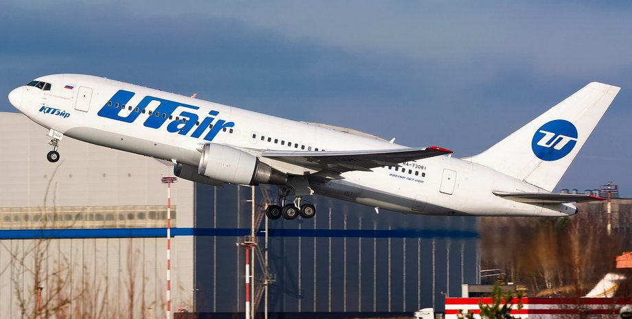 Самолет Utair