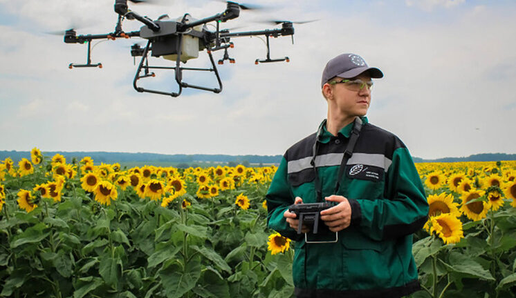 «Профессионалитет»: студентам, промышленности, государству