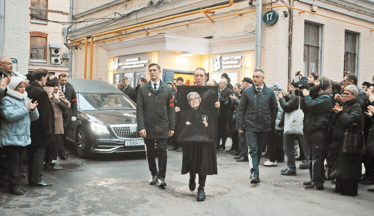 Последнее звучание голоса: в Москве простились с народным артистом Всеволодом Шиловским