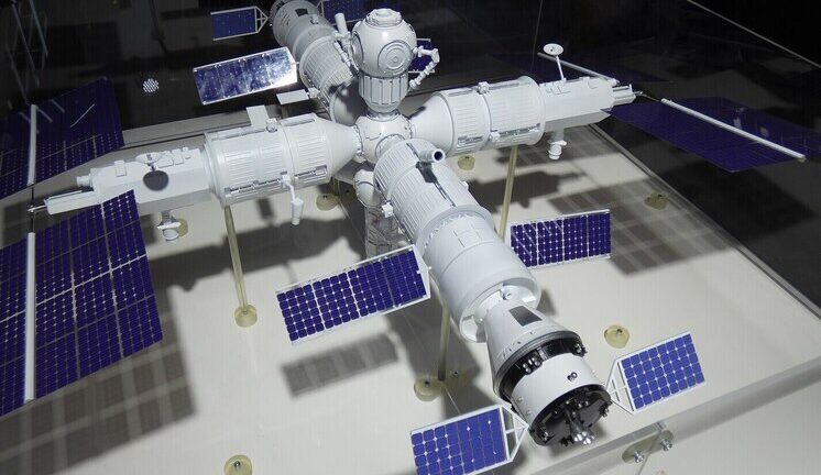 «Если тебя хвалит враг»: американцы «порадовались» полярной орбите РОС