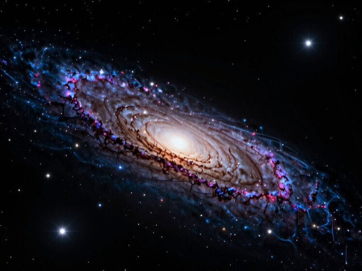 Галактика в 8 млрд световых лет прислала луч «мегалазера»