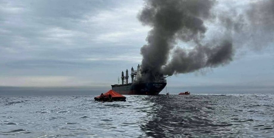 Сухогруз Mayuree Naree